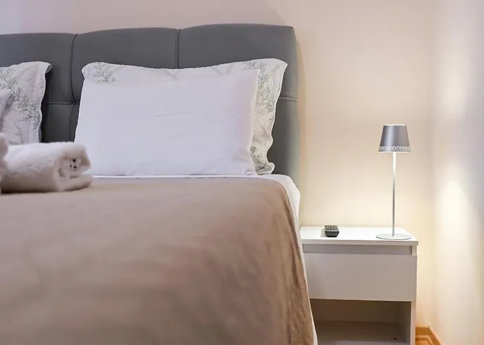 Deluxe Valentina Apartment *