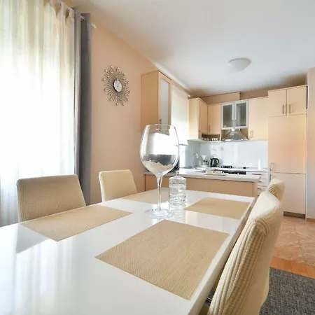 Deluxe Valentina Apartament